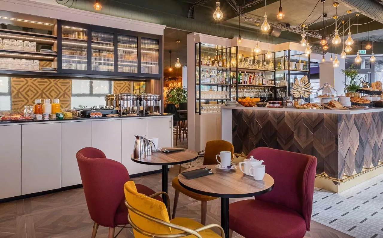 Mercure Paris Bercy Bibliotheque