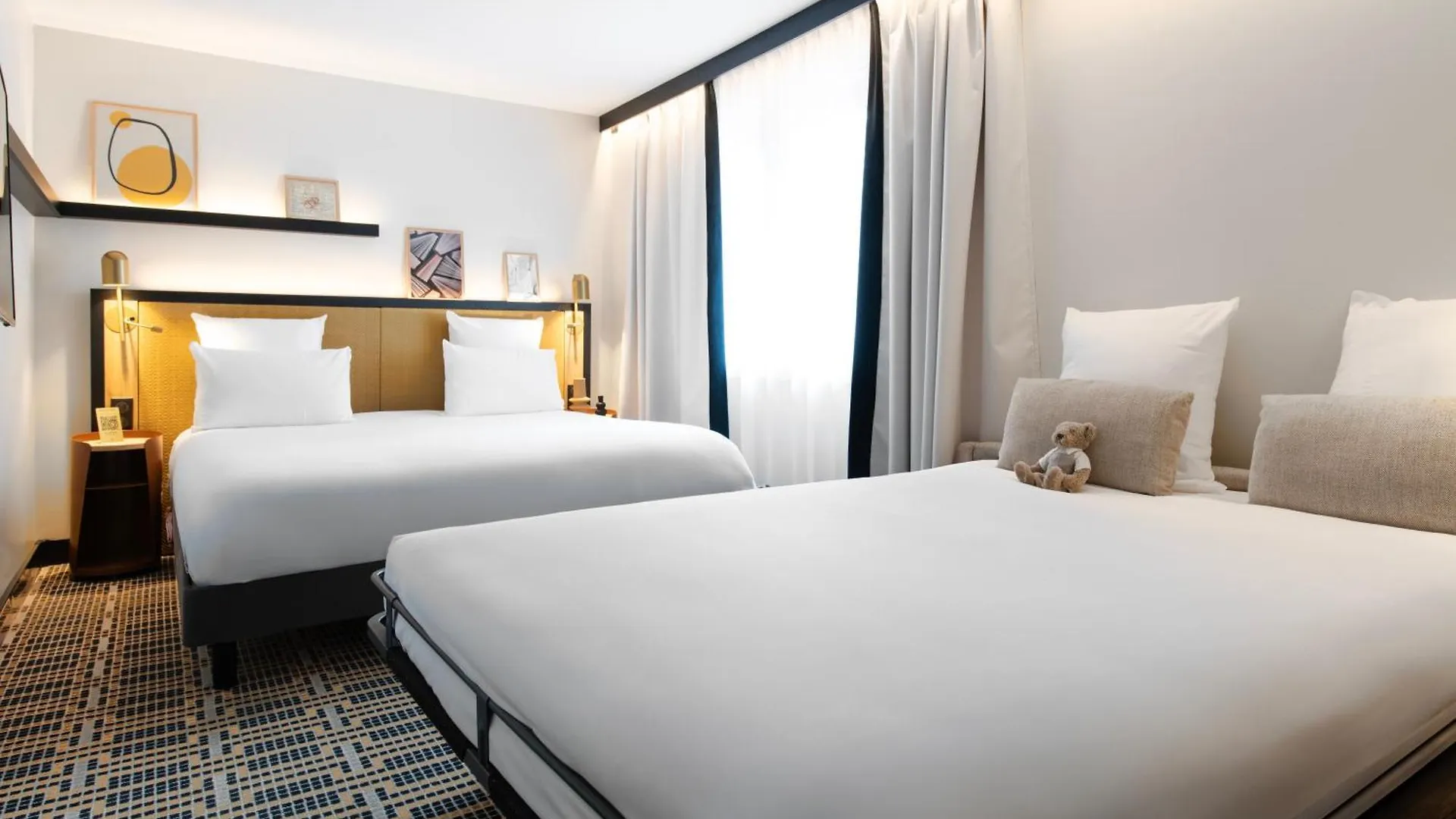 Hotel Mercure Paris Bercy Bibliotheque