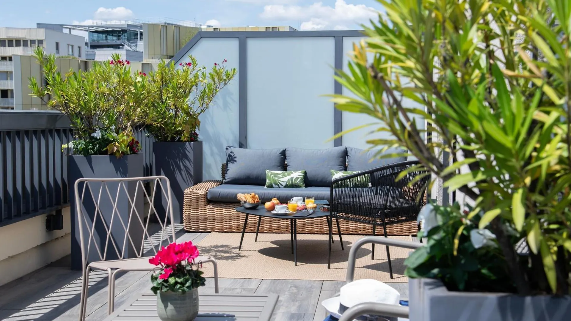Hotel Mercure Paris Bercy Bibliotheque