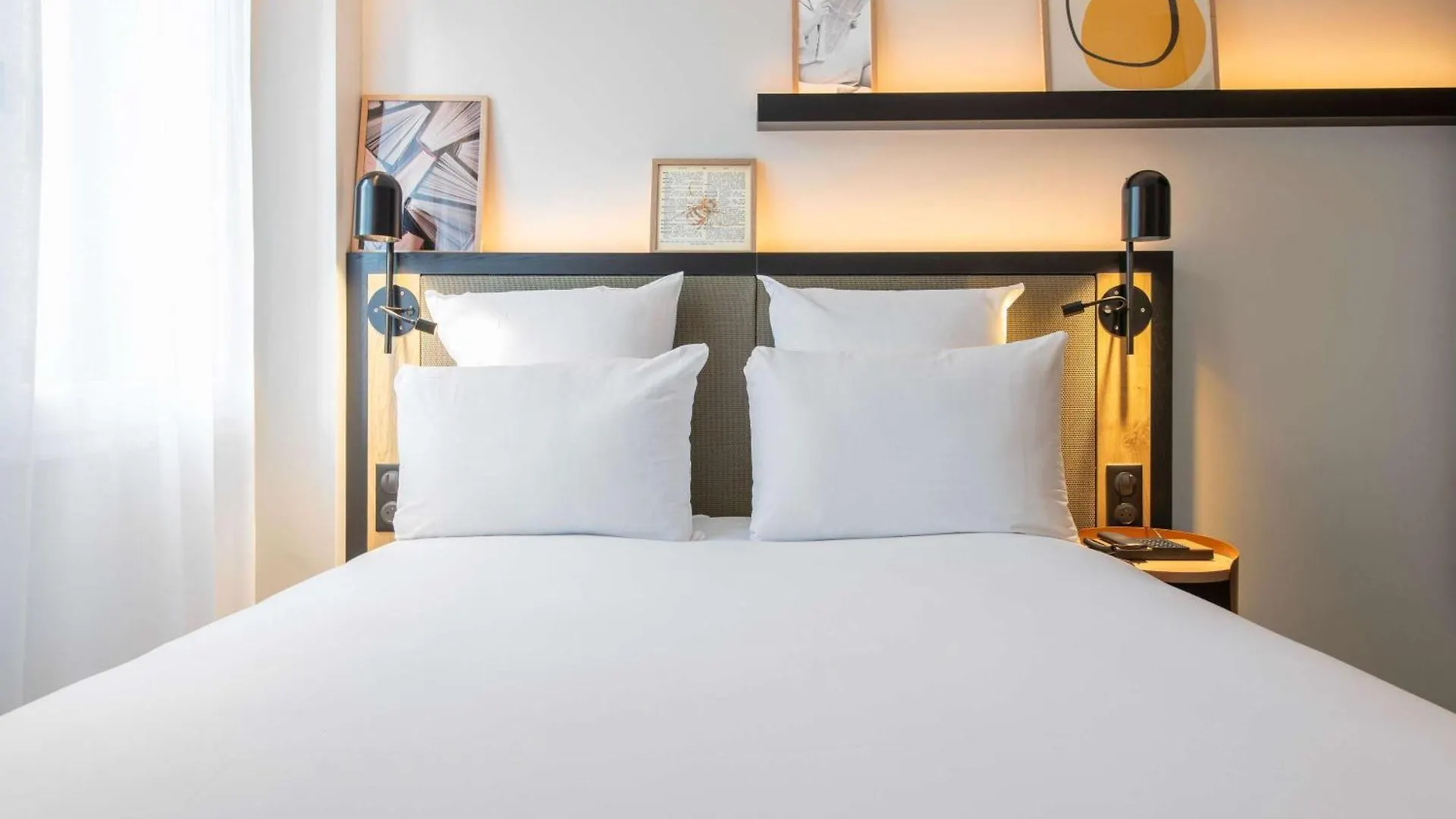 Mercure Paris Bercy Bibliotheque
