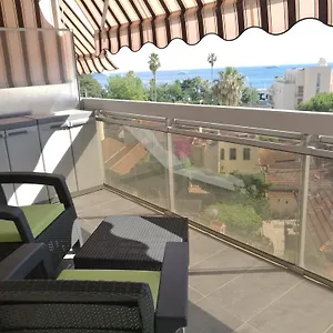 https://sea-side-oceanides.fr-provencehotel.com