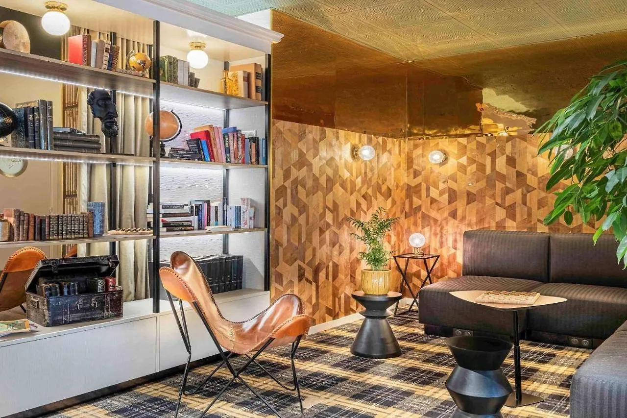 Mercure Paris Bercy Bibliotheque